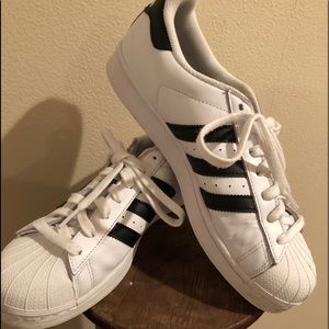 Adidas vintage sneakers